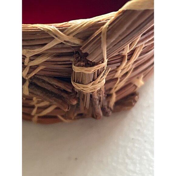 Vintage Ernest A. Beardsley Woven Mini Basket With Handle & Red Velvet Lining - Picture 2 of 5